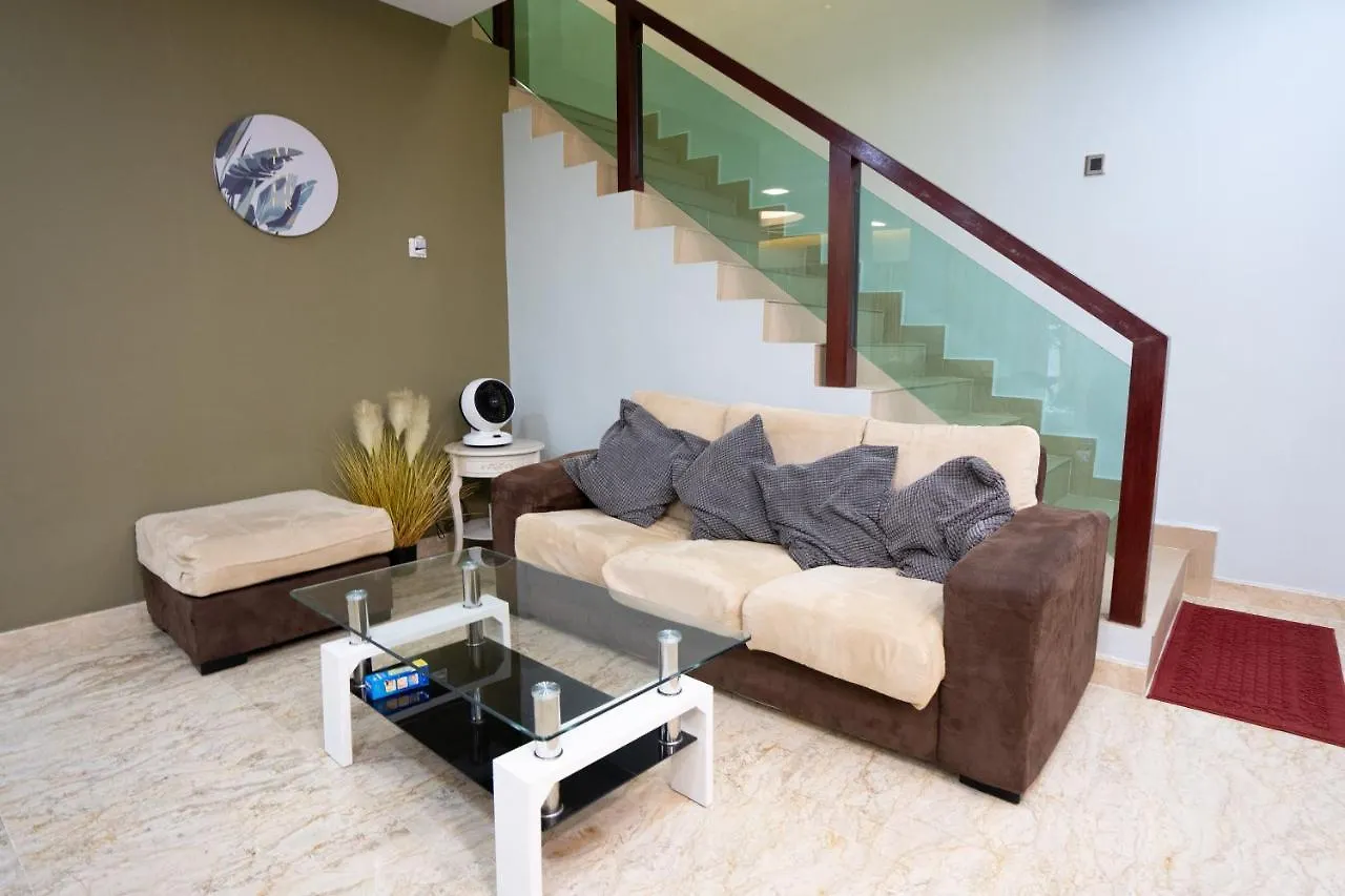 Spacious 5-Bedroom Holiday Home: Family Gatherings & BBQ Paradise Kuala Lumpur 0*,  Malaysia