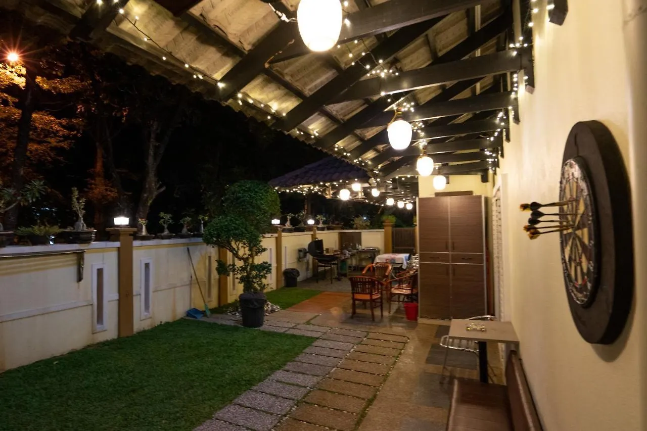 Spacious 5-Bedroom Holiday Home: Family Gatherings & BBQ Paradise Kuala Lumpur Malaysia