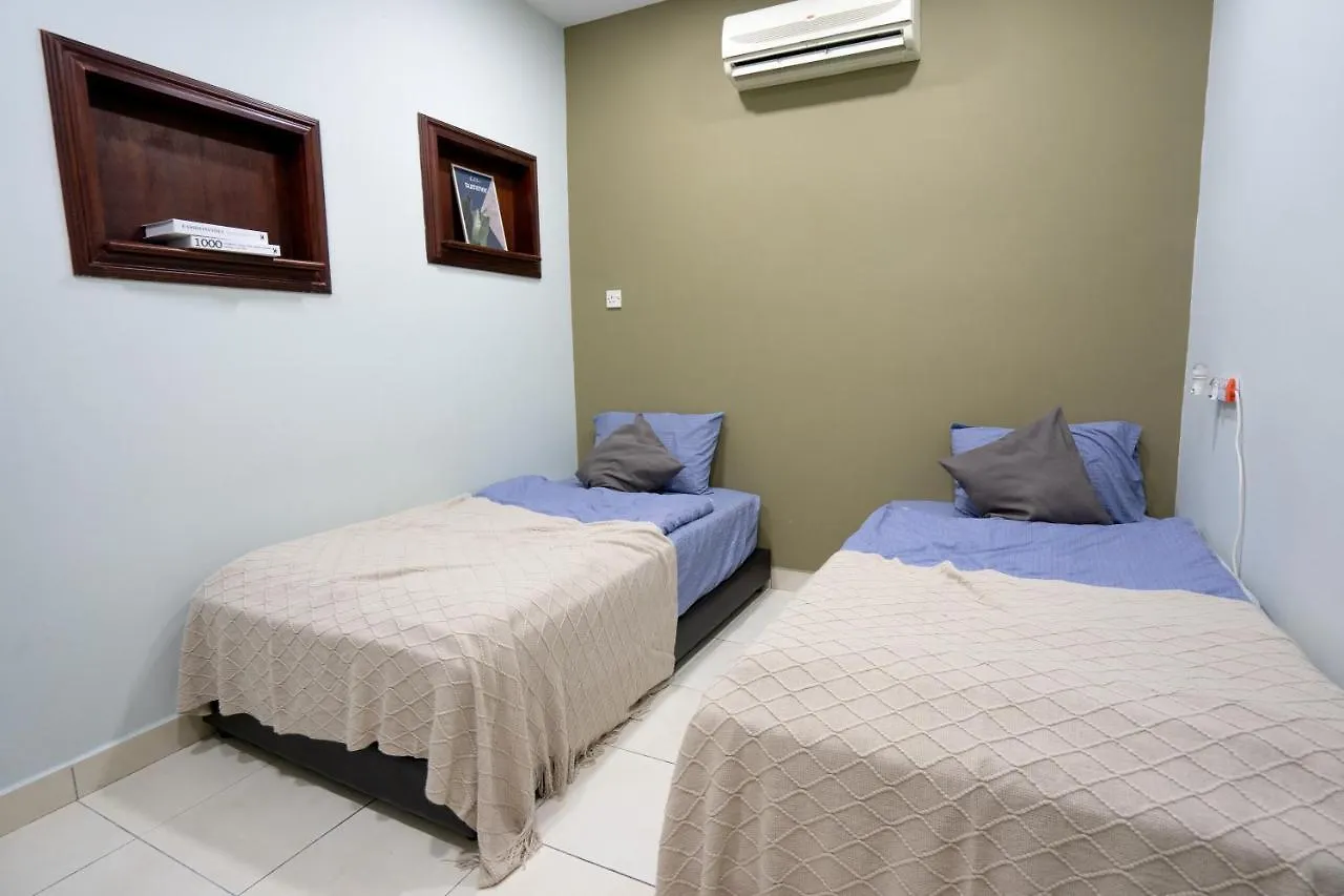 Spacious 5-Bedroom Holiday Home: Family Gatherings & BBQ Paradise Kuala Lumpur