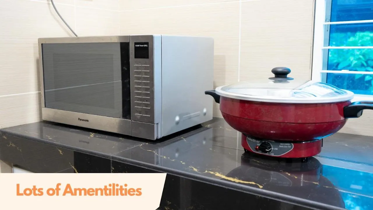 Spacious 5-Bedroom Holiday Home: Family Gatherings & BBQ Paradise Kuala Lumpur