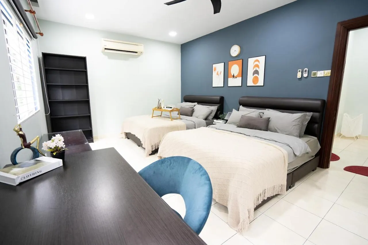 Spacious 5 Bedroom Holiday Home Perfect For Gatherings Bbqs Rumah Holiday Big 5Br House For 20 Guests - Ideal For Family Celebrations 宽敞整栋别墅 5 间大房间 20人 家庭聚会 生日派对 烧烤聚会 Kuala Lumpur
