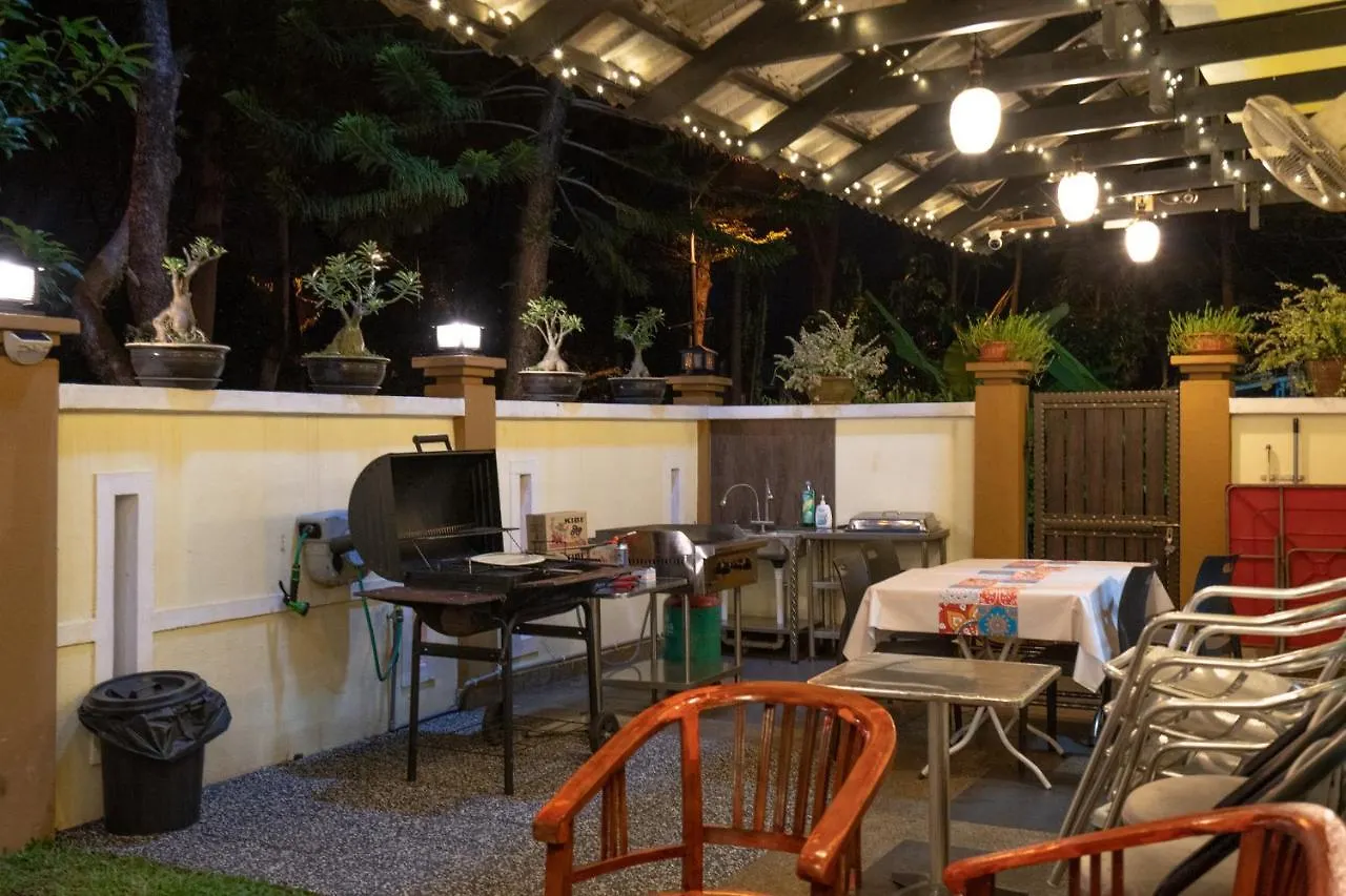 Spacious 5 Bedroom Holiday Home Perfect For Gatherings Bbqs Rumah Holiday Big 5Br House For 20 Guests - Ideal For Family Celebrations 宽敞整栋别墅 5 间大房间 20人 家庭聚会 生日派对 烧烤聚会 Kuala Lumpur