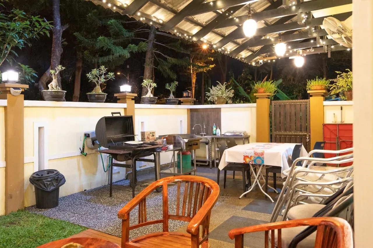 Spacious 5-Bedroom Holiday Home: Family Gatherings & BBQ Paradise Kuala Lumpur Malaysia
